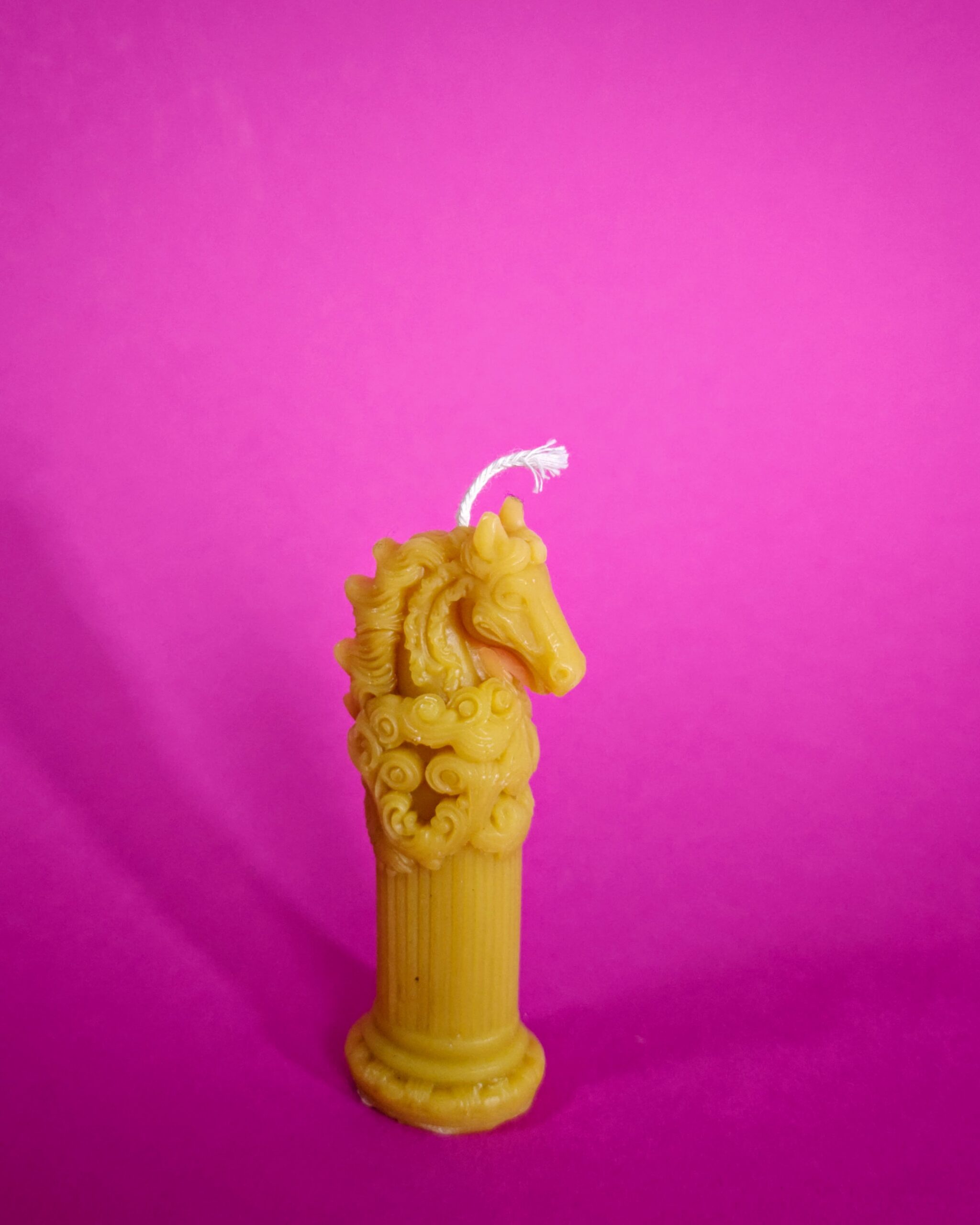 Žvakė Šachmatas Žirgas 2 Žvakė Šachmatas Žirgas 2